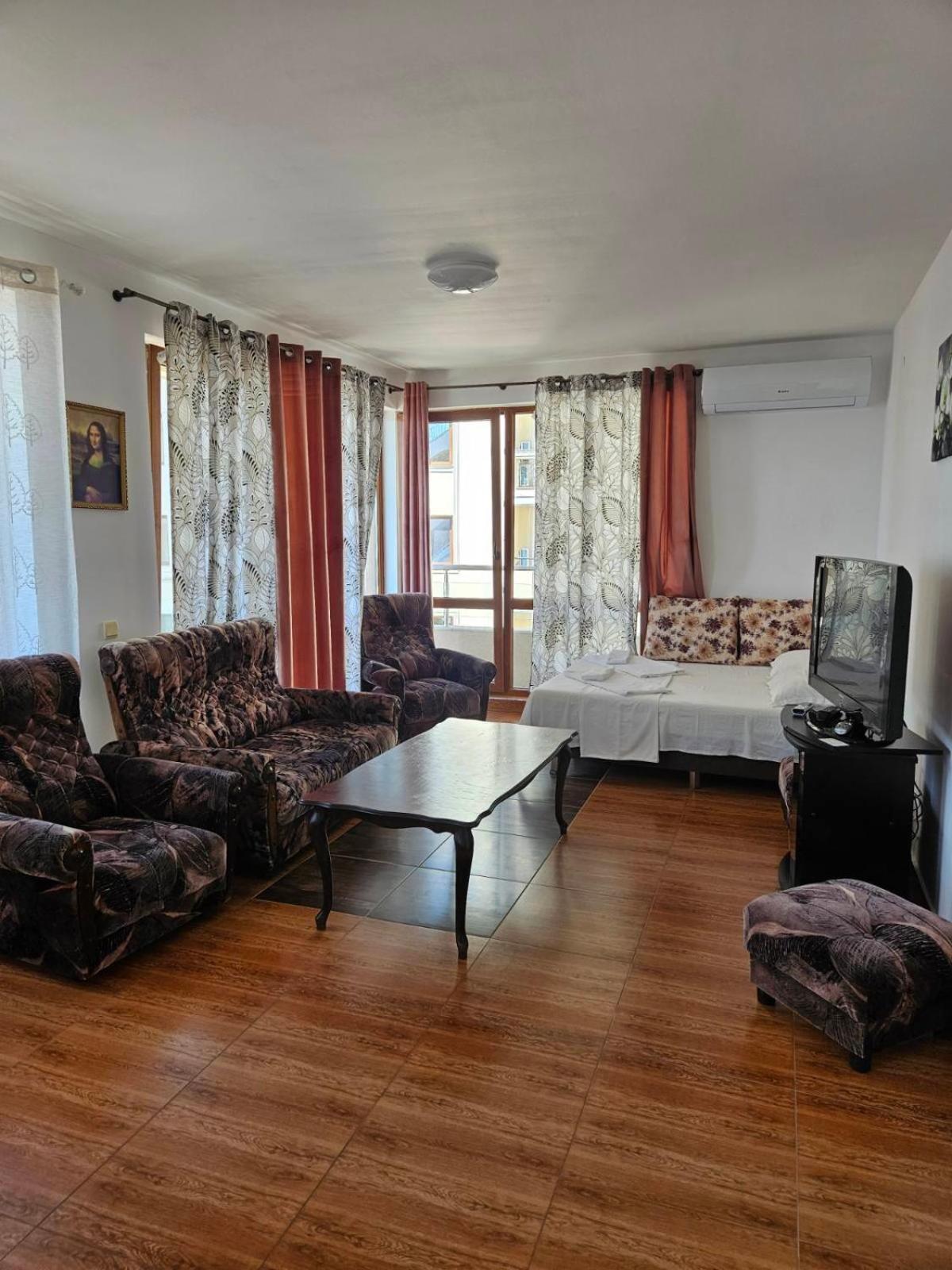 Apartments In Princess Residence Balchik Exterior photo